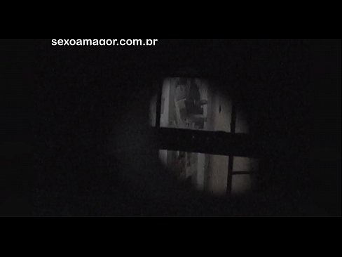 ❤️ Lourinho é filmado secretamente por um voyeur de bairro escondido atrás de tijolos ocos ️❌ Porno em pt.seecamsus.top